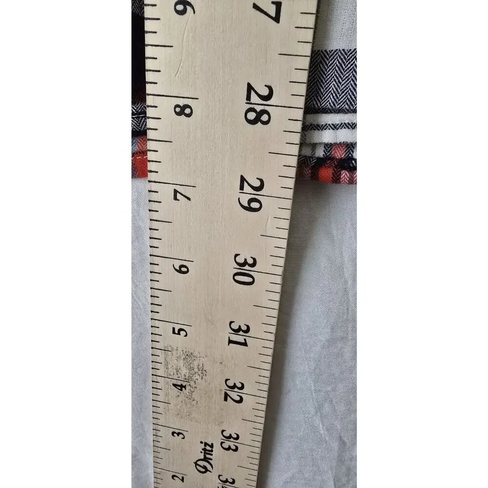 North Face Men's Large Red And Blue Plaid Long Sleeve Button Down Shirt‎